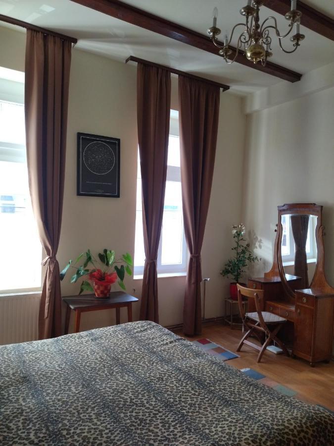 Ara Modern Apartament Apartment Oradea Bagian luar foto