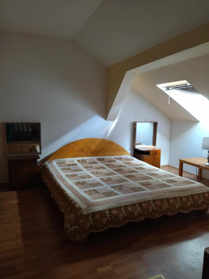 Ara Modern Apartament Apartment Oradea Bagian luar foto