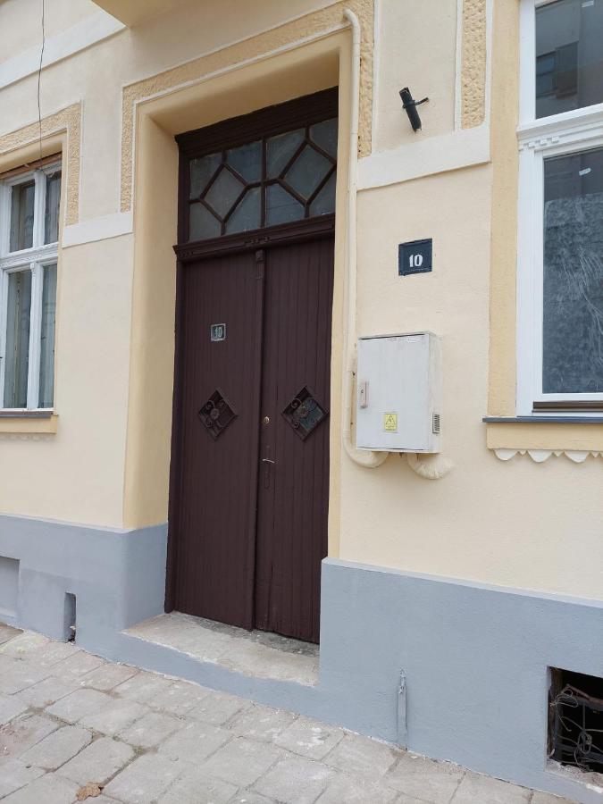 Ara Modern Apartament Apartment Oradea Bagian luar foto